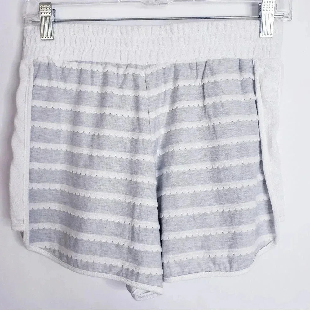 Bcbgeneretion Shorts Scallop Detail Heathered Gray White Elastic Waist Size XS - Picture 3 of 12
